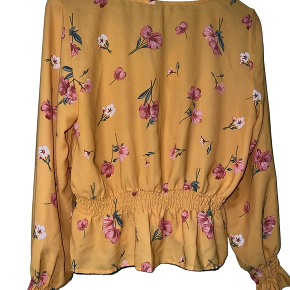 Yellow H&M top - Picture 2 of 3